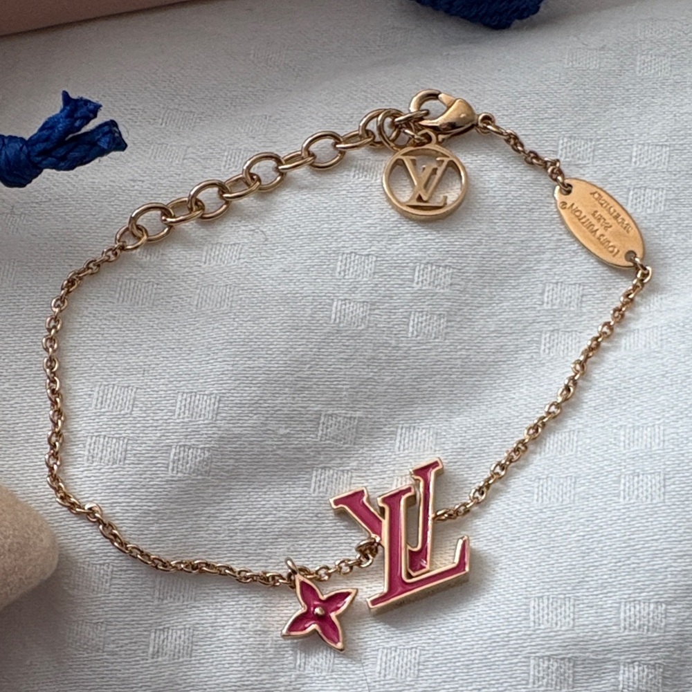 Louis Vuitton Pink and Gold Charm Bracelet - Picture 5 of 8